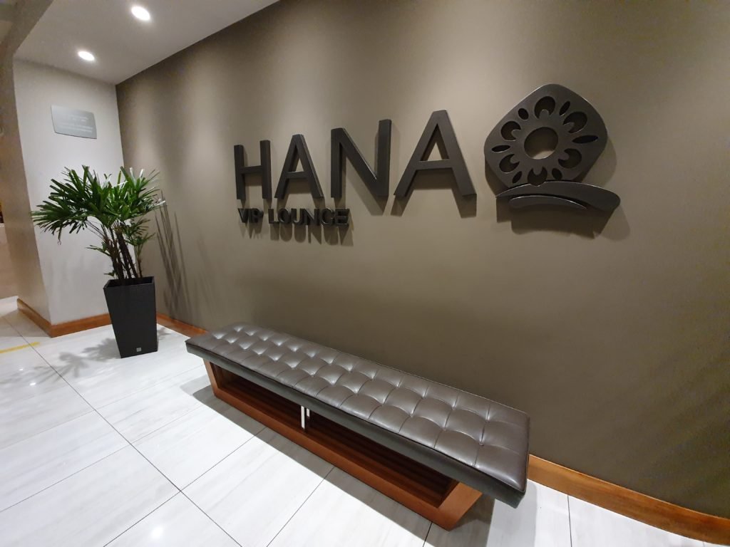 Hanaq VIP Lounge Lima, Peru - Wander Up Front