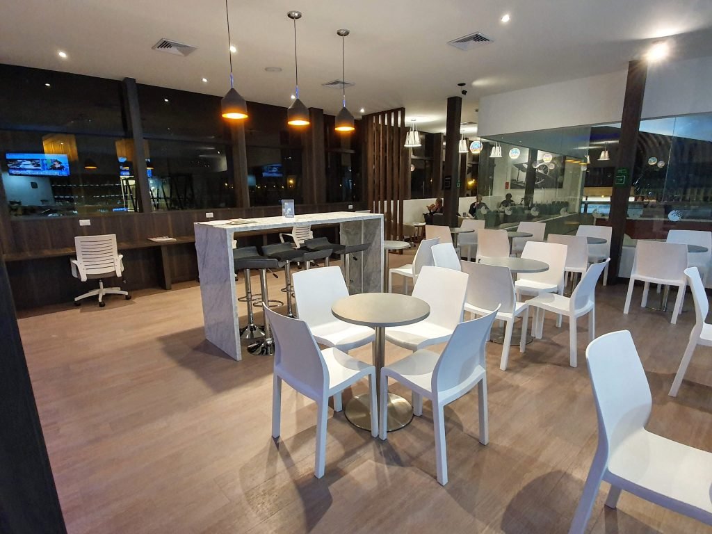 The Lounge Medellin In Pictures Wander Up Front