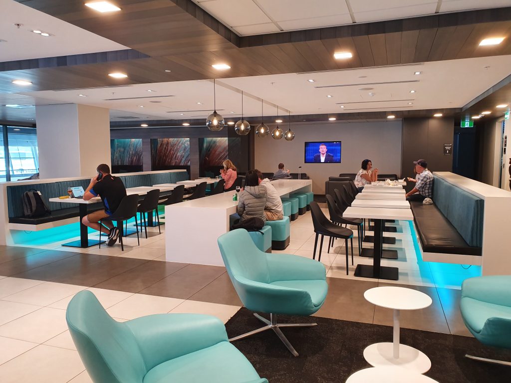 Air New Zealand Lounge Wellington – In Pictures
