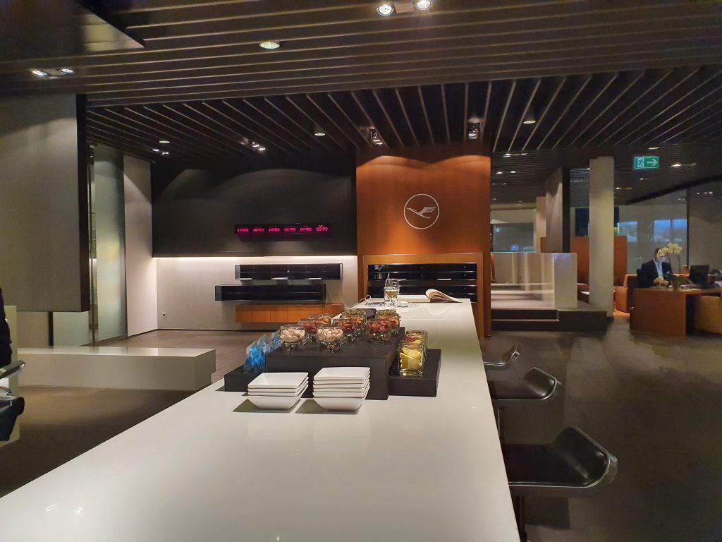 Lufthansa First Class Terminal Bar Lufthansa First Class Terminal Bar