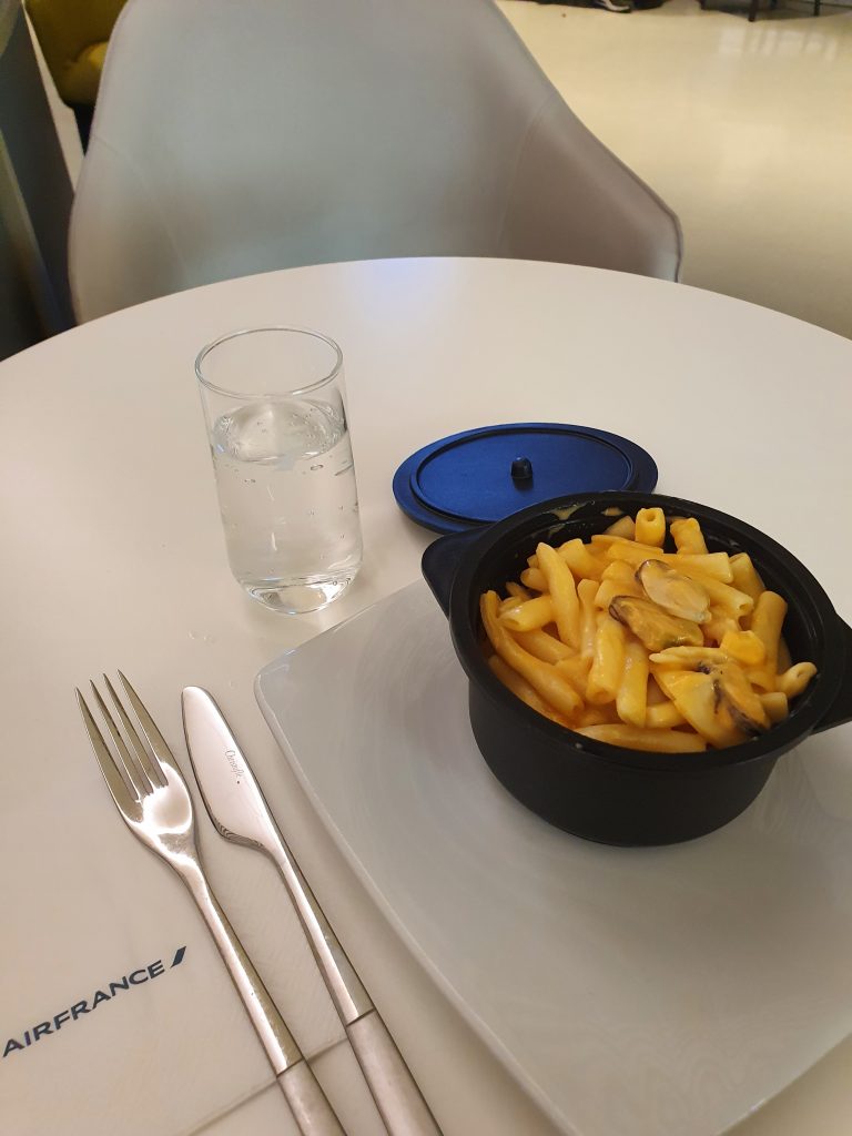 Air France Business Lounge 2E Fresh Mussel Pasta