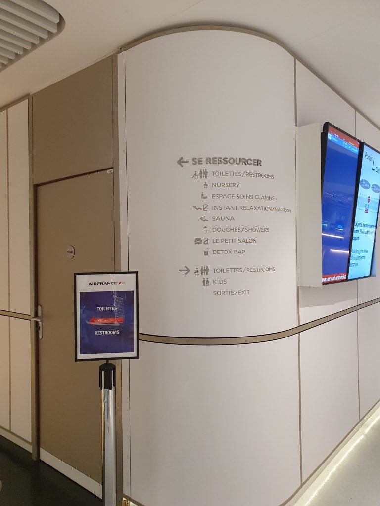 Air France Business Lounge 2E Orientation