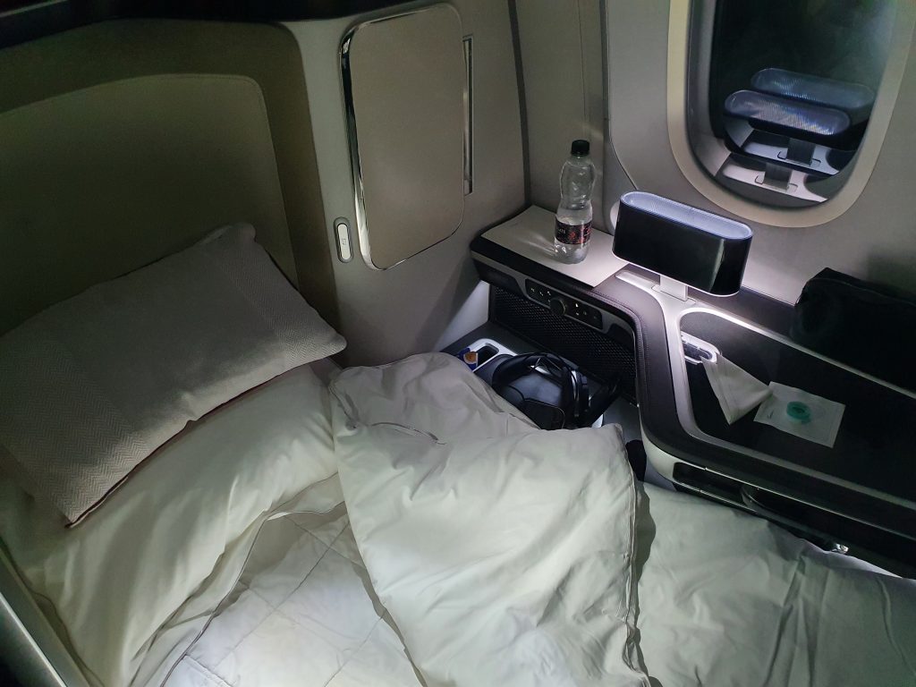 BA 787 First Class Bed with Full Size Pillows