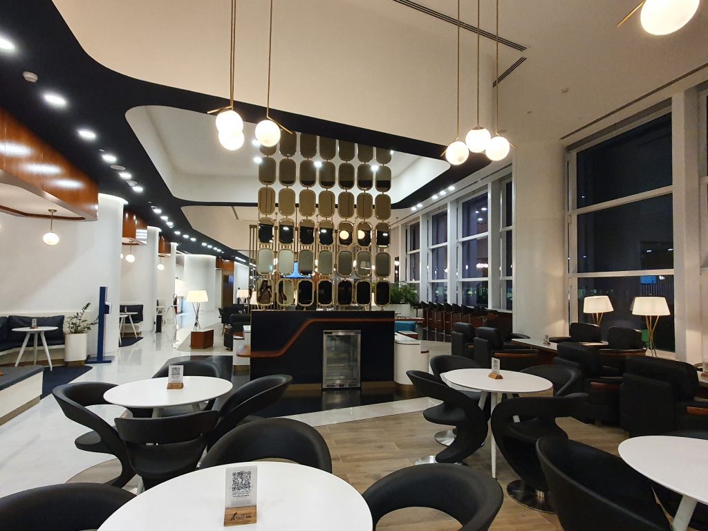 Falcon Gold Lounge Dining Area