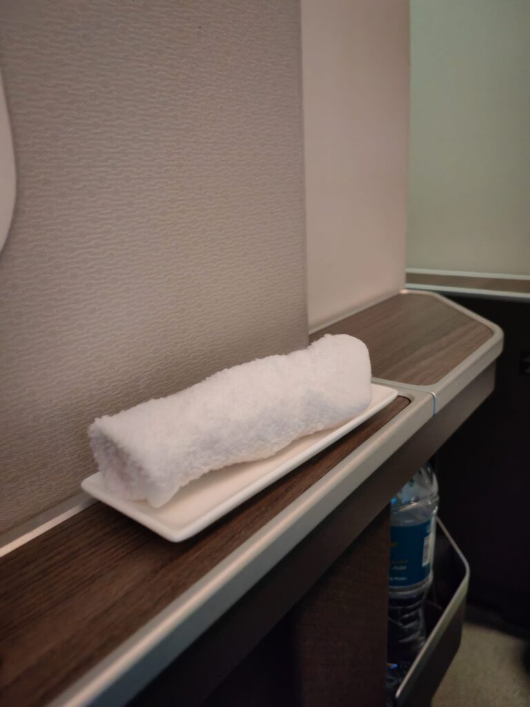 Oman Air Apex Business Hot Towel