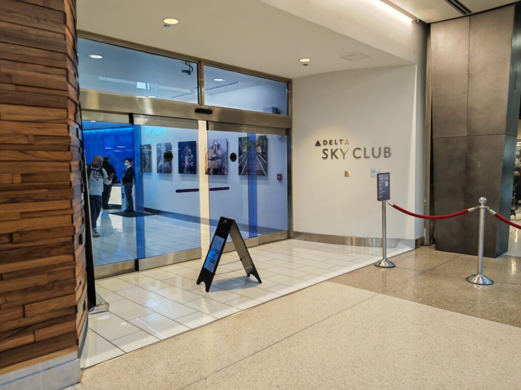 Delta SkyClub Seatle Entrance