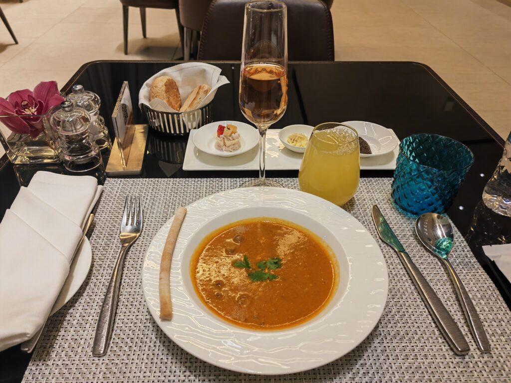 Al Safwa First Class Lounge Soup