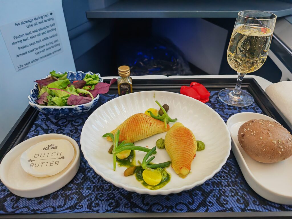 KLM 787 9 World Business Class Pasta Shells Apetiser