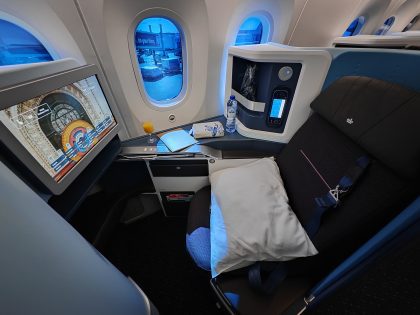 KLM 787-10 World Business Class Seat 3A