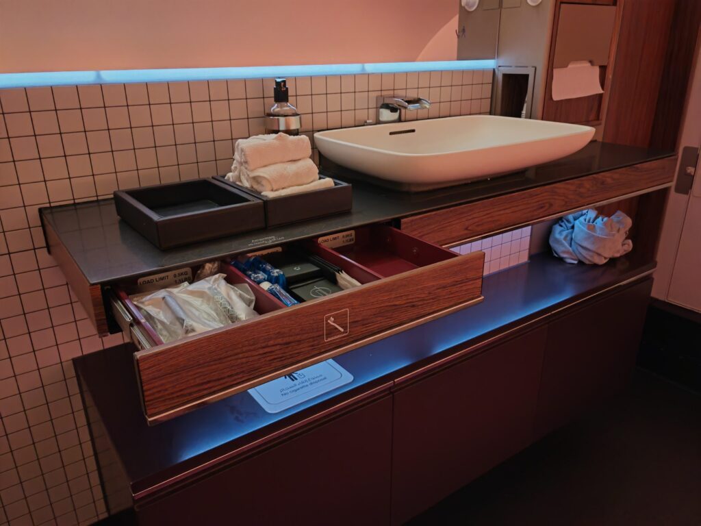 Qatar A380 First Class Bathroom