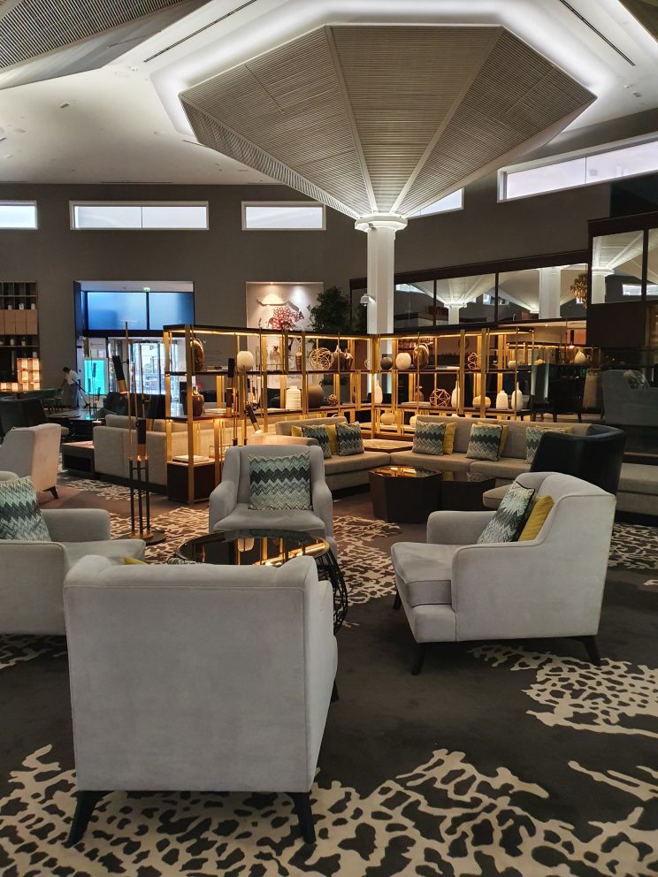 Le Meridien Dubai Hotel Lobby Seating