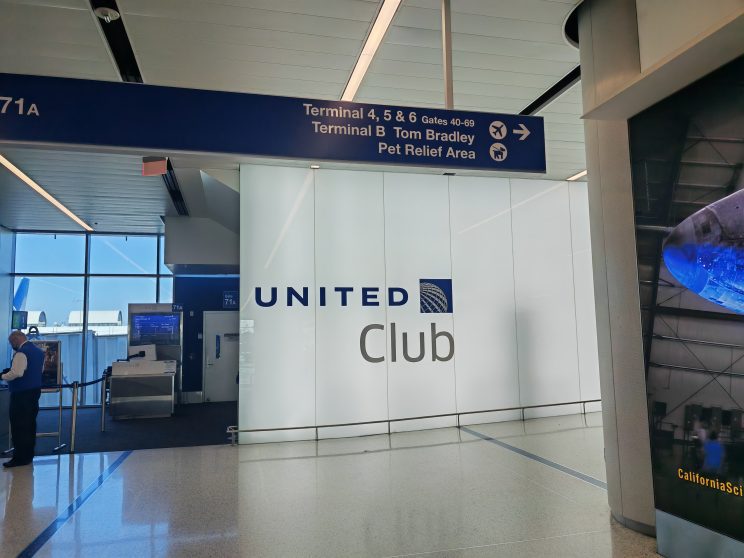 United Club LAX T7 Entrance