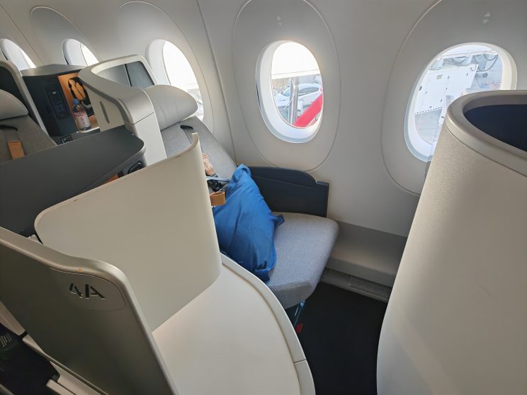 Air France A350 Business Class True Window Seat