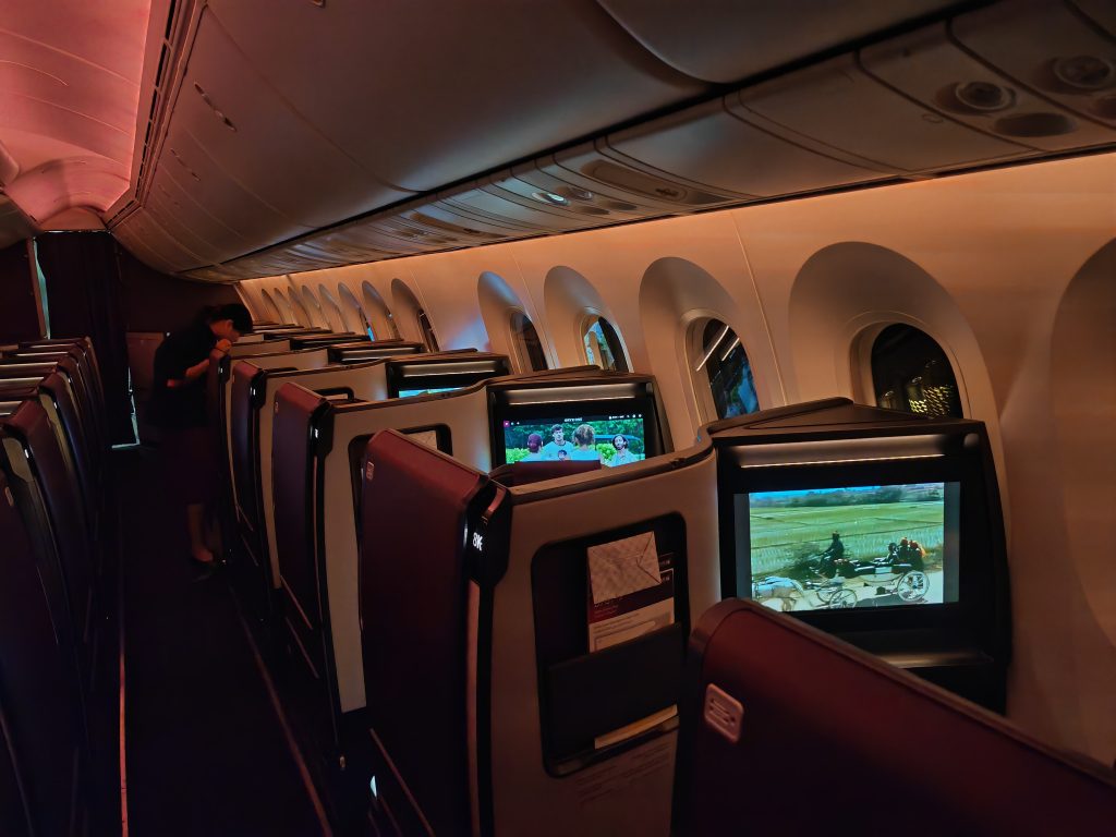 Qatar Airways 787 9 Business Class Cabin