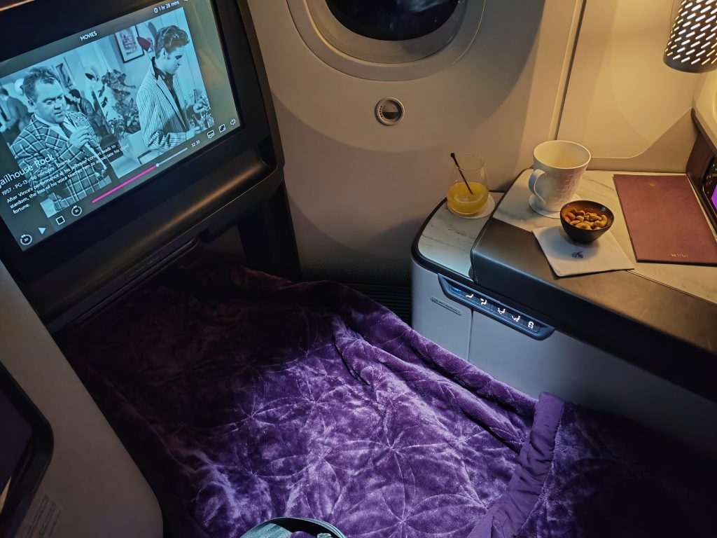 Qatar Airways 787 9 Mini QSuite Bed Mode