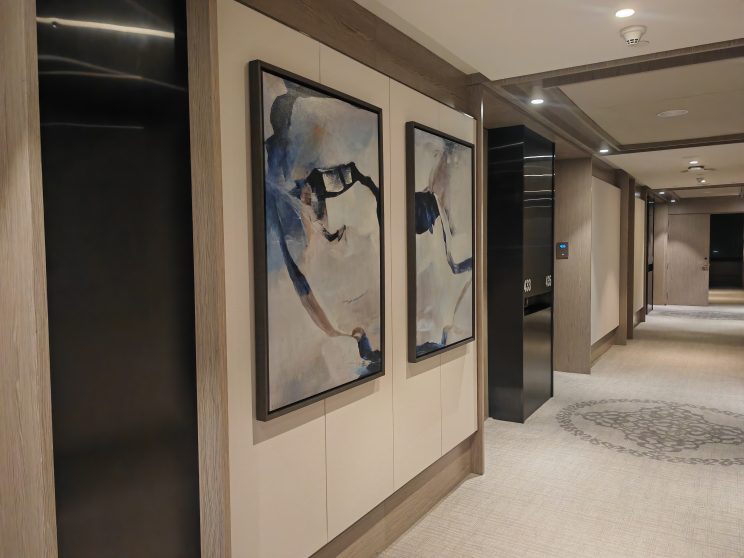 Steigenberger Hotel Doha Corridor Art